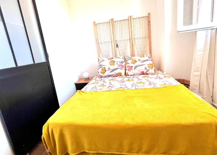 Daire A Mi Chemin Entre Aeroport Et Centre - Vue Sur Les Montagnes - Echappee Belle