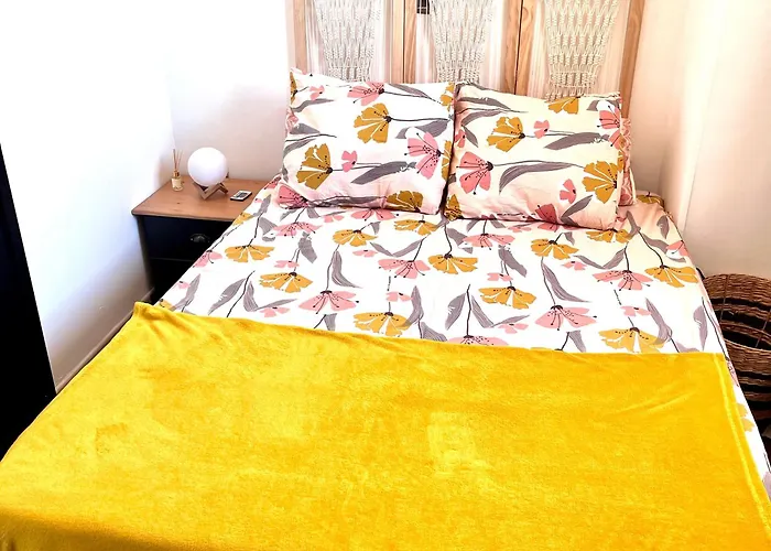 A Mi Chemin Entre Aeroport Et Centre - Vue Sur Les Montagnes - Echappee Belle アパート *