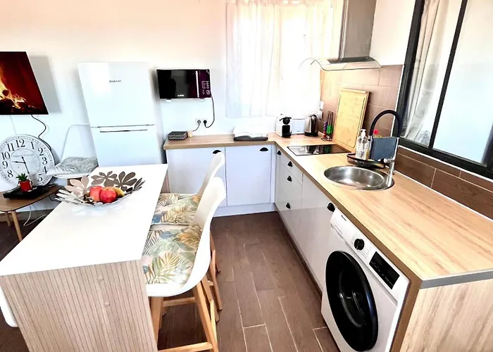 A Mi Chemin Entre Aeroport Et Centre - Vue Sur Les Montagnes - Echappee Belle * Perpignan