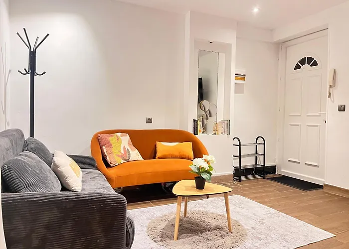 A Mi Chemin Entre Aeroport Et Centre - Vue Sur Les Montagnes - Echappee Belle アパート *